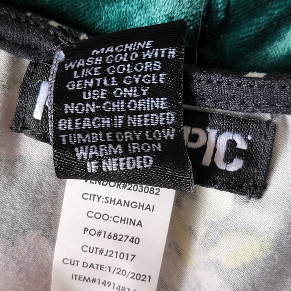 Hot Topic Floral Bones & Lace Dress - Picture 10 of 10